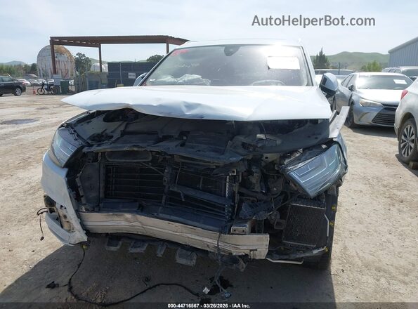 WA1VAAF71JD045840 2018 AUDI Q7 White Widok wnętrza z tyłu