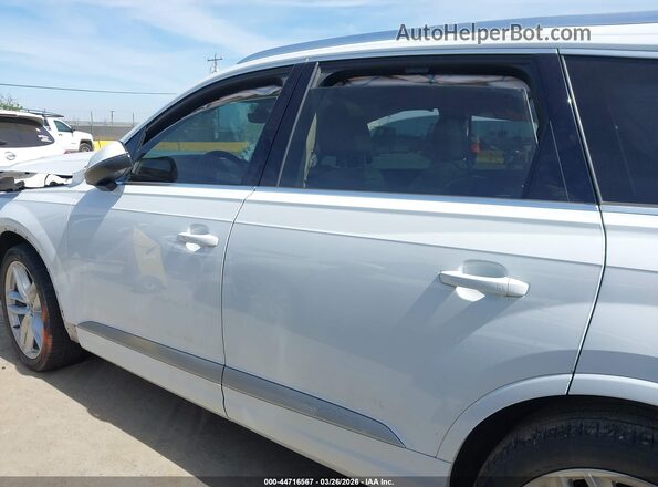 WA1VAAF71JD045840 2018 AUDI Q7 White 