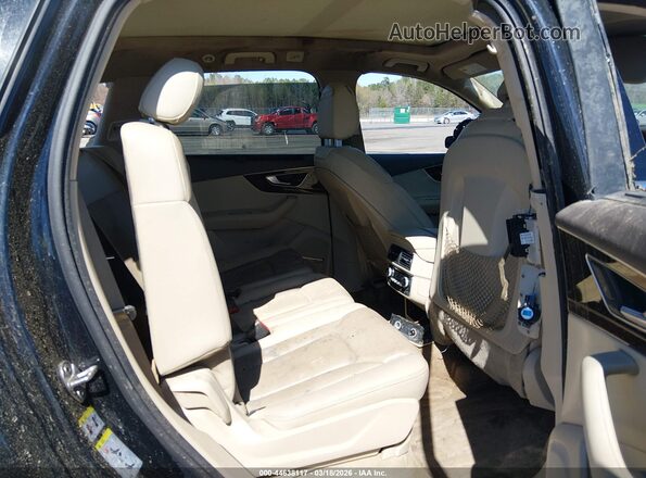 WA1VAAF75HD033362 2017 AUDI Q7 Black Widok naklejki z numerem VIN