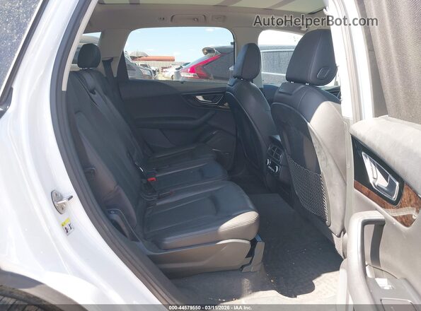 WA1VABF75HD007950 2017 AUDI Q7 Белый Вид наклейки с VIN-кодом