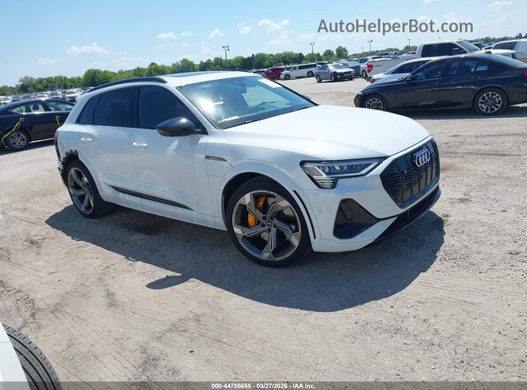 WA1VCBGE5NB033575 2022 AUDI OTHER White Przód prawy