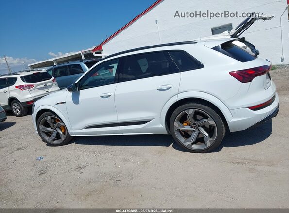 WA1VCBGE5NB033575 2022 AUDI OTHER White Widok wnętrza 360 stopni