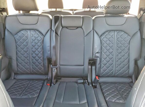 WA1VWBF76ND019876 2022 AUDI SQ7 Черный Вид задних сидений