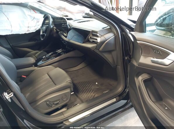 WAU2BCFU3SN059867 2025 AUDI ALL Black Vista interior delantera