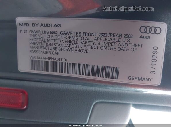 WAUA4AF45NA011101 2022 AUDI S4 Gray Вид підкапотного простору