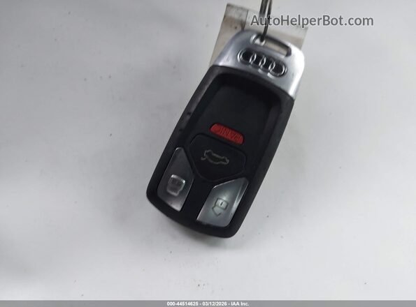 WAUANAF40HN015129 2017 AUDI OTHER Белый Вид панели приборов