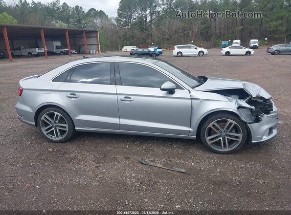 WAUAUGFF8K1013229 2019 AUDI OTHER Серебряный Вид задней части салона