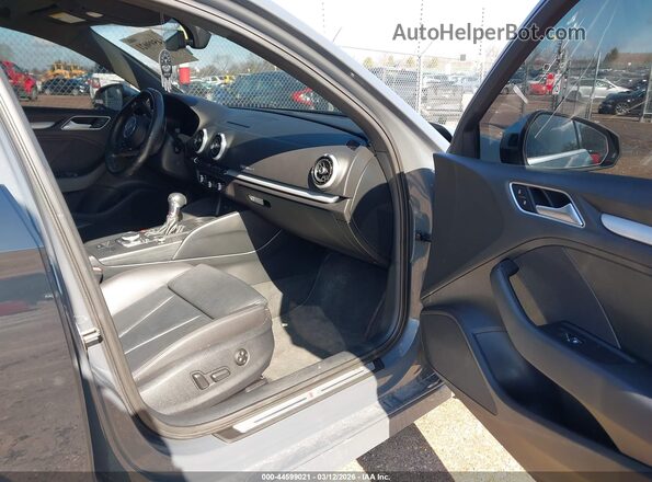 WAUB1GFF3H1034852 2017 AUDI S3 Серый Вид салона спереди
