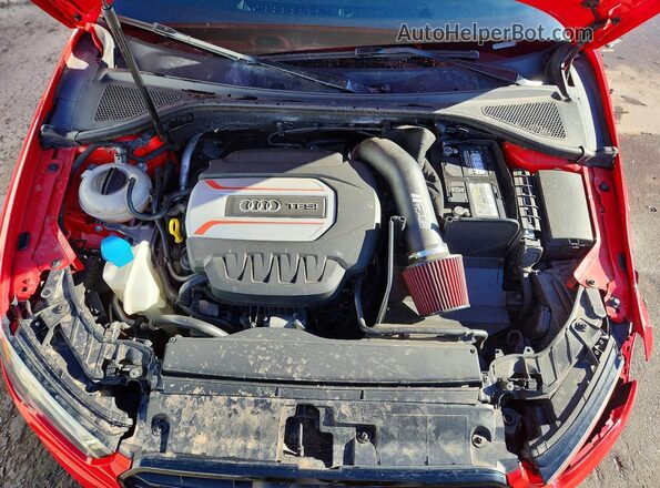 WAUB1GFF8G1035848 2016 AUDI S3 Red Widok wnętrza z tyłu