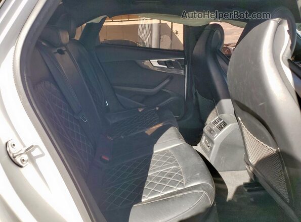 WAUB4AF49NA050245 2022 AUDI S4 White Vista de los asientos traseros