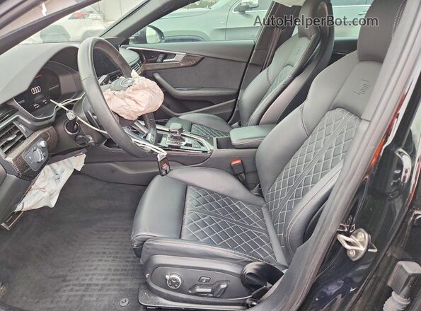 WAUC4AF46NA044746 2022 AUDI S4 Черный Вид салона спереди