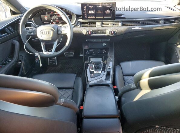 WAUC4CF53RA056217 2024 AUDI S5 Синий Вид панели приборов