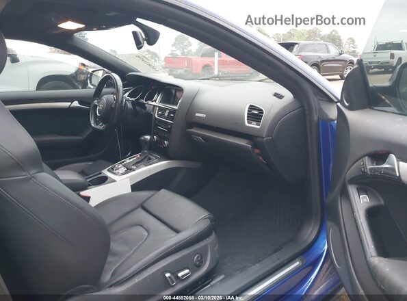 WAUD2AFR4HA001582 2017 AUDI OTHER Синий Вид салона спереди