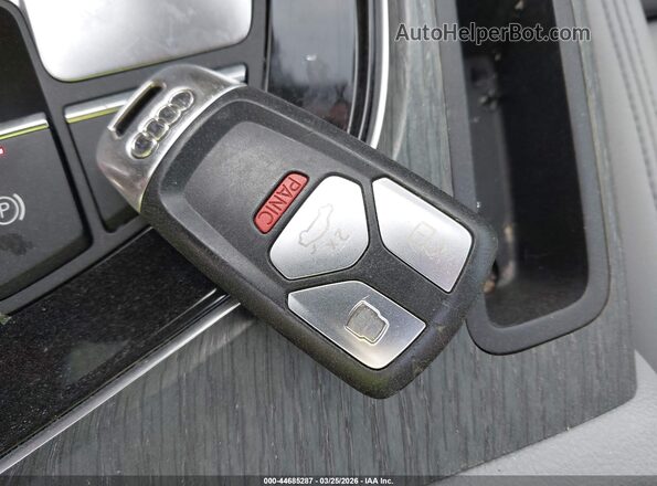 WAUDACF53MA016130 2021 AUDI OTHER Белый Вид панели приборов