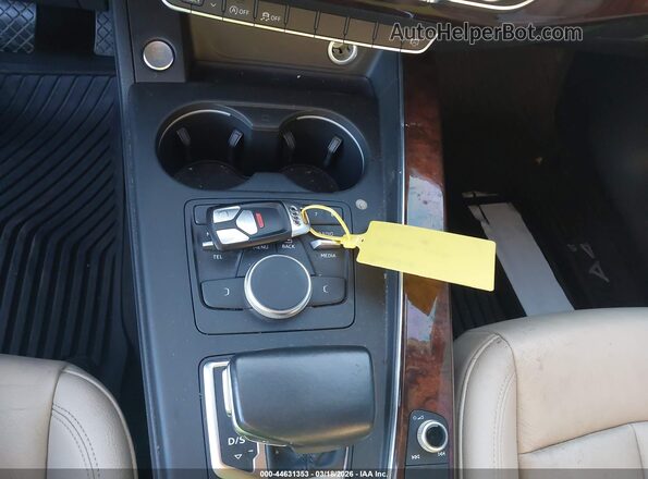 WAUGMAF45HA168416 2017 AUDI OTHER Black Widok deski rozdzielczej