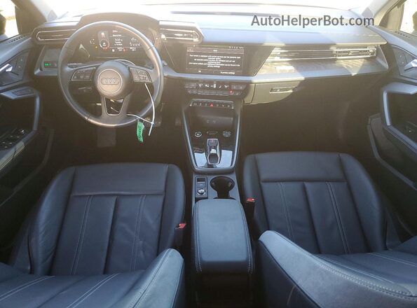 WAUGUDGY6SA039921 2025 AUDI OTHER Charcoal Vista del salpicadero
