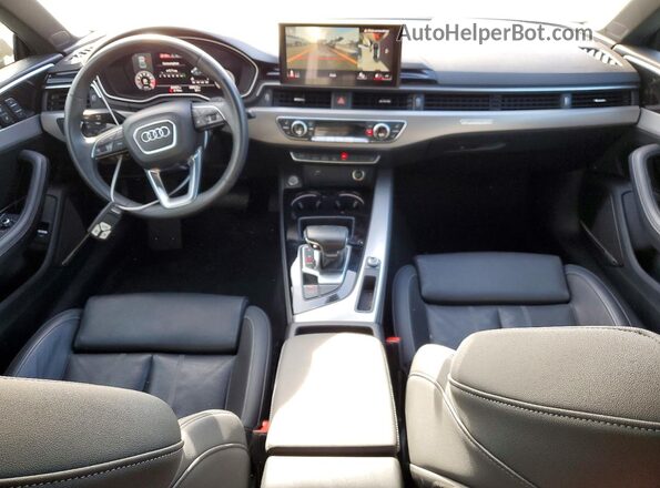 WAUUAAF52MA018245 2021 AUDI OTHER Black Widok deski rozdzielczej