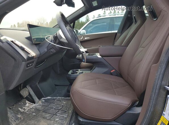 WB513CF0XRCN75105 2024 BMW IX Белый Вид салона спереди