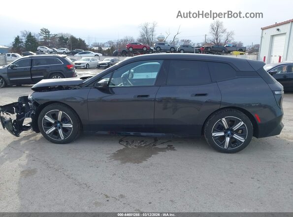 WB523CF07NCK73589 2022 BMW IX Gray სალონის 360-გრადუსიანი ხედი