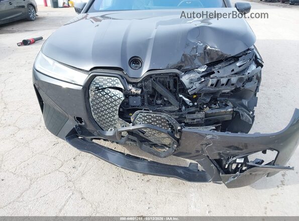 WB523CF07NCK73589 2022 BMW IX Gray წინა ხედი