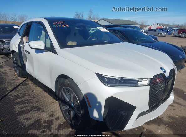 WB523CF09RCR60501 2024 BMW IX White Delantero derecho