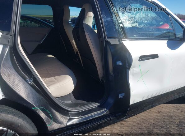 WB523CF09RCR60501 2024 BMW IX White Vista frontal