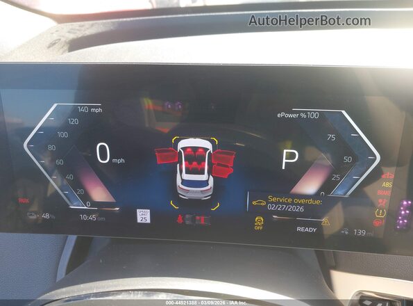 WB523CF09RCR60501 2024 BMW IX White Vista de los asientos traseros
