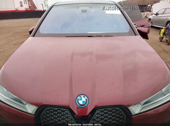 WB523CF09SCS38080 2025 BMW IX Burgundy Widok z tyłu