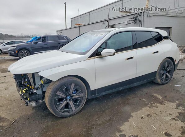 WB533CF07PCM80510 2023 BMW IX White Front left