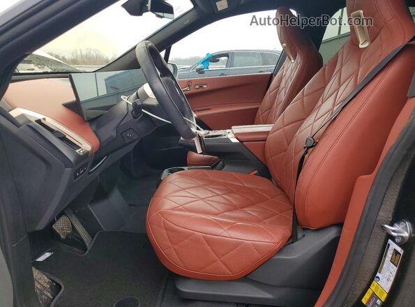 WB533CF07PCM80510 2023 BMW IX White Front interior view