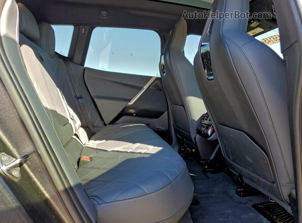 WB533CF0XPCL96472 2023 BMW IX Черный Вид задней части салона