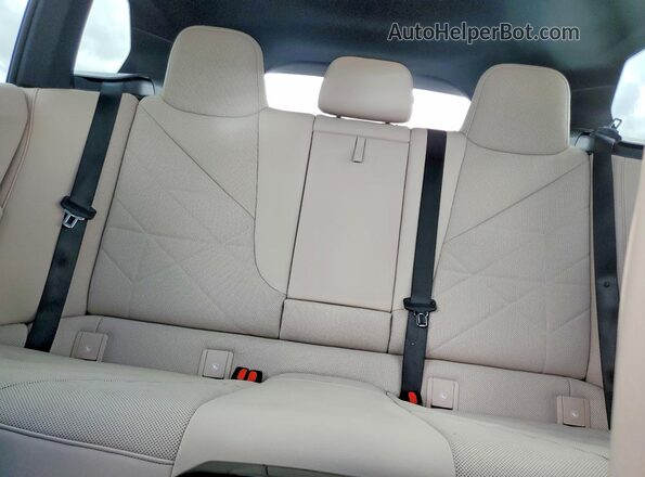 WB543CF00TCV95299 2026 BMW IX Белый Вид задних сидений