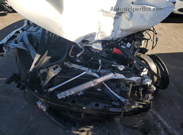 WB543CF03TCV15963 2026 BMW IX White Vista del compartimento del motor