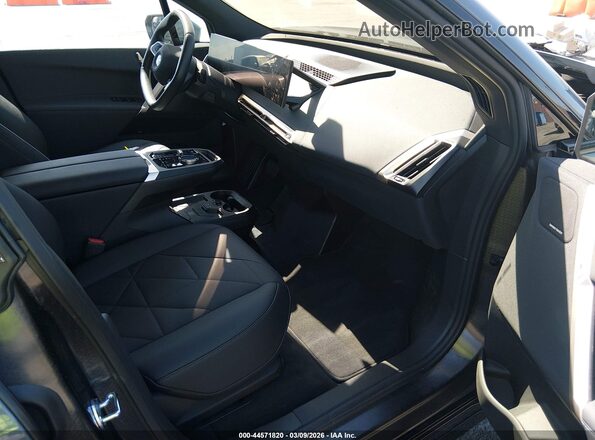 WB553CF08TCV17843 2026 BMW IX Gray წინა სალონის ხედი
