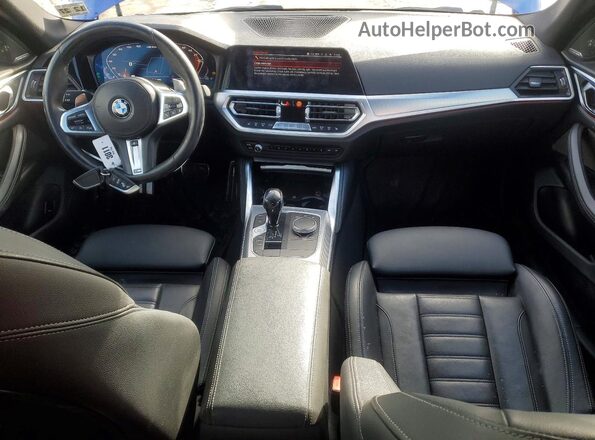 WBA13AW01PFN98466 2023 BMW M4 Синий Вид панели приборов
