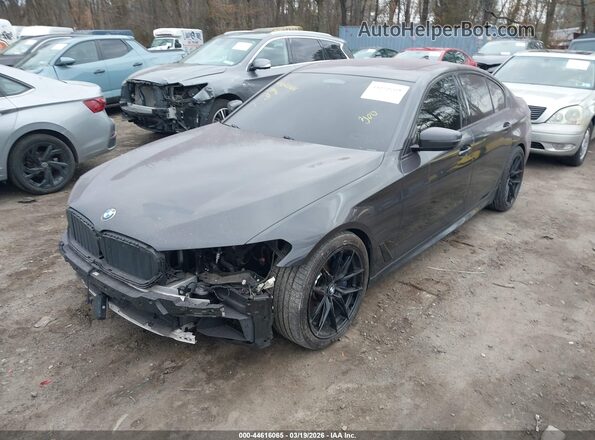 WBA13BK01MCF31295 2021 BMW 5 SERIES Gray Widok z przodu