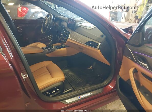 WBA13BK09PCN34382 2023 BMW M5 Красный Вид салона спереди