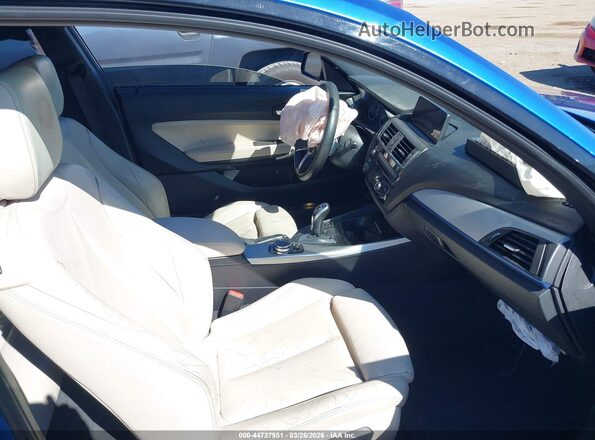WBA1J7C56GV360286 2016 BMW M2 Blue Vista interior delantera