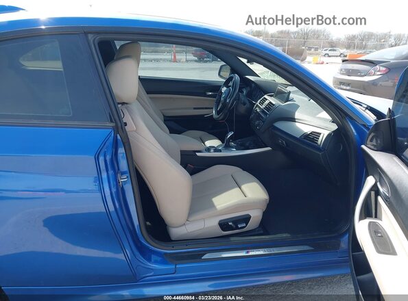 WBA1J9C58GV371558 2016 BMW M2 Синий Вид салона спереди