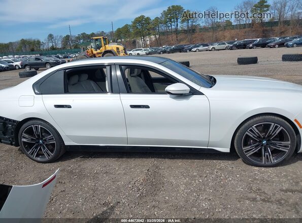 WBA33EH09RCS26407 2024 BMW OTHER Белый Панорамный вид салона 360°