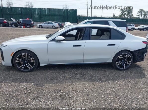WBA33EH09RCS26407 2024 BMW OTHER Белый 