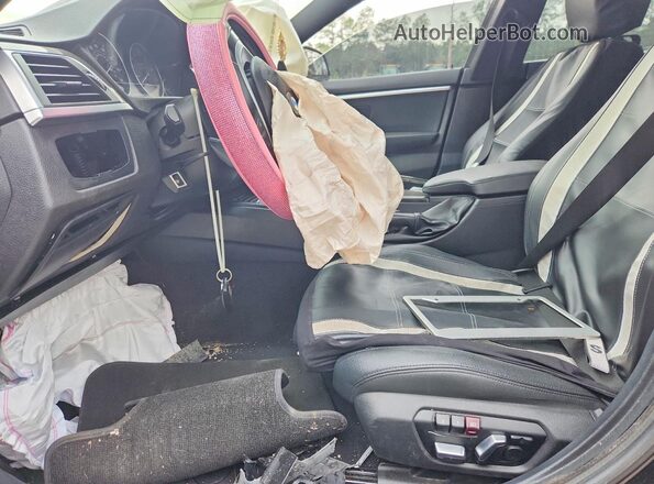 WBA4J1C0XLCE12915 2020 BMW OTHER Black Вид салону спереду
