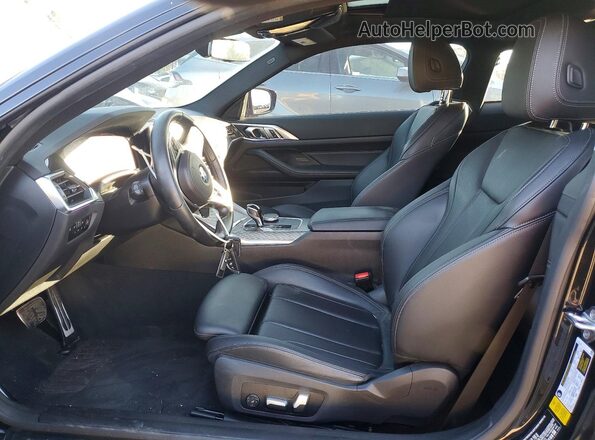 WBA53AP02NCK43773 2022 BMW OTHER Черный Вид салона спереди