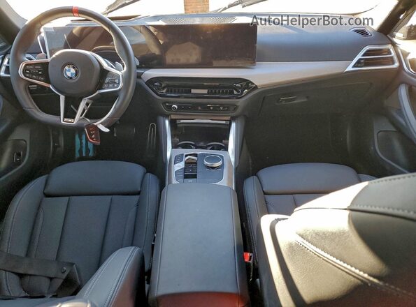 WBA53FB02SFU74722 2025 BMW M4 Черный Вид панели приборов