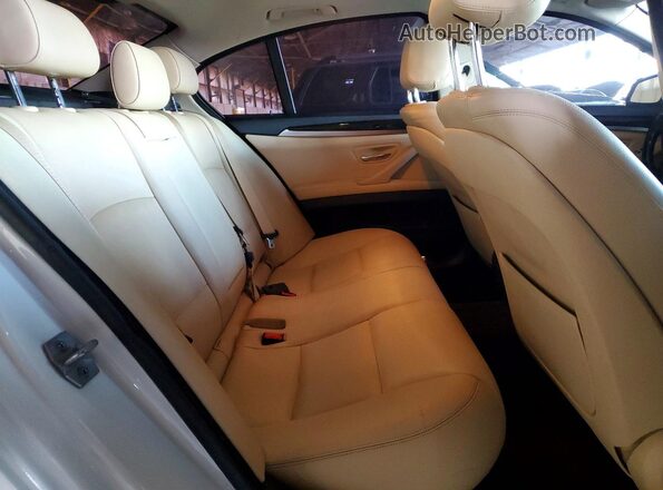 WBA5A5C54GG351452 2016 BMW OTHER Белый Вид задней части салона