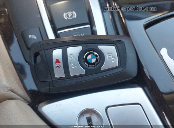 WBA5A5C57GD527217 2016 BMW 5 SERIES Белый Вид панели приборов