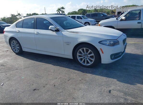 WBA5B3C59GG260162 2016 BMW 5 SERIES Белый Передняя правая четверть