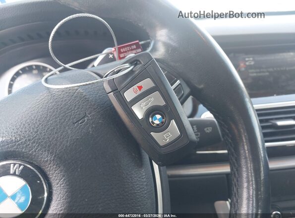 WBA5M4C31HD187211 2017 BMW 5 SERIES Серый Вид панели приборов