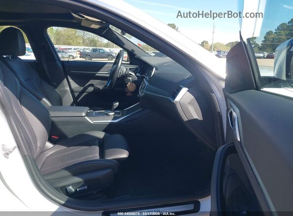 WBA63AV01NFM36762 2022 BMW OTHER White Widok wnętrza z przodu
