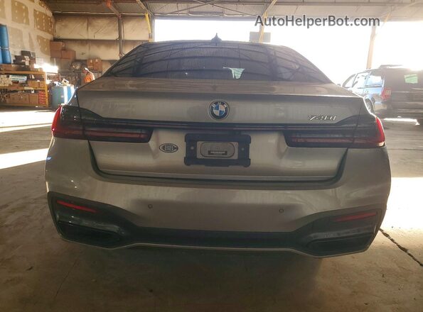 WBA7T2C06NCJ00748 2022 BMW OTHER Silver Widok z tyłu